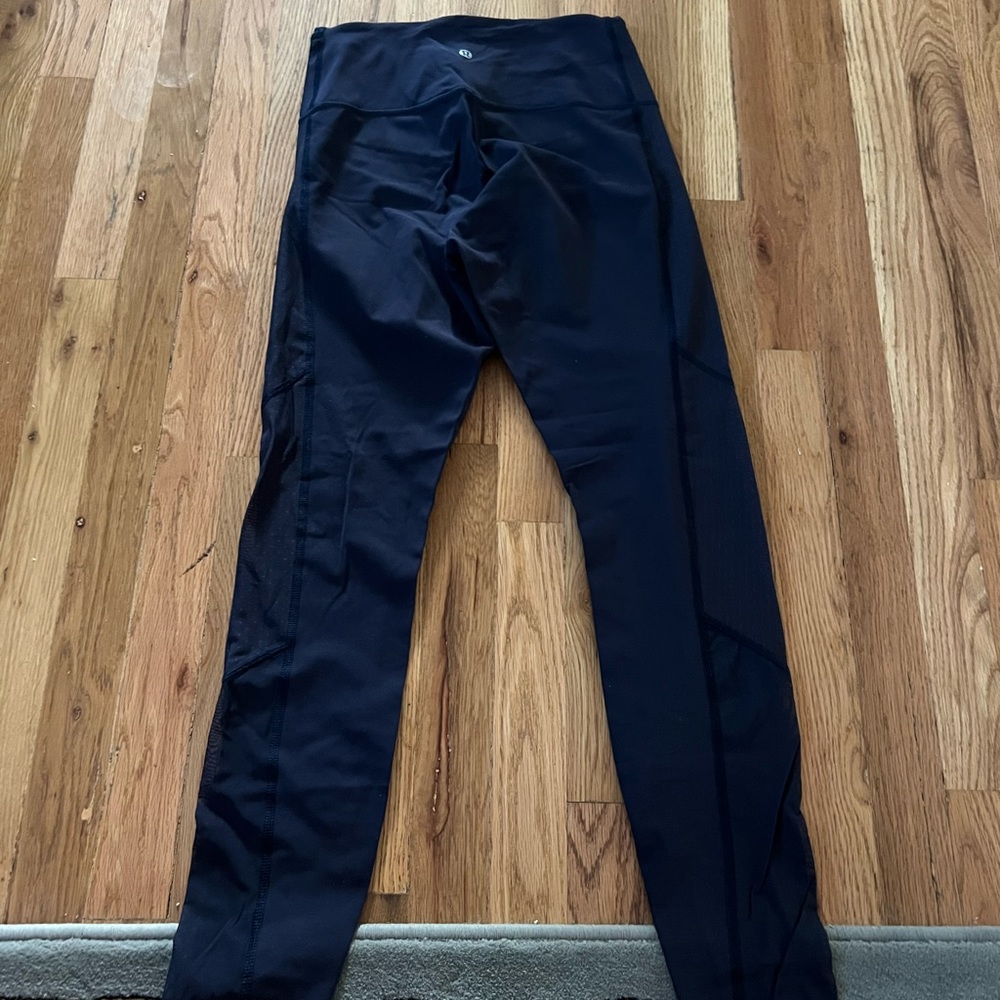 Dark blue lululemon mesh leggings size 8